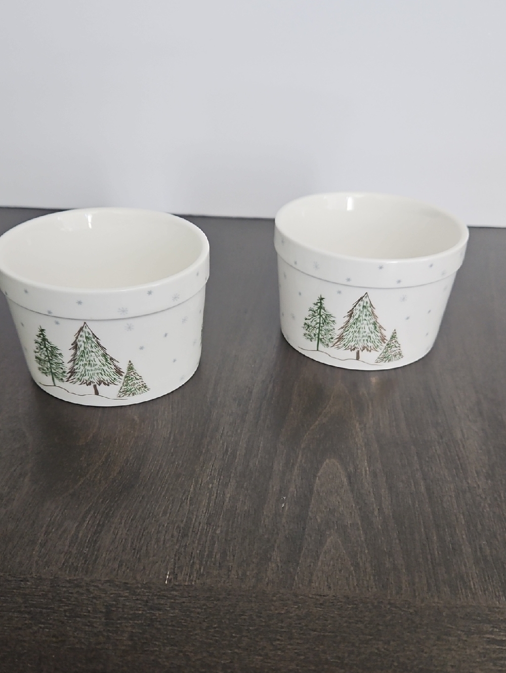 White Porcelain Ramkin Tree Dish with Gold Accents